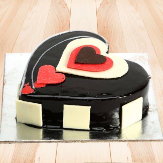 Heart Shape Chocolate Cake